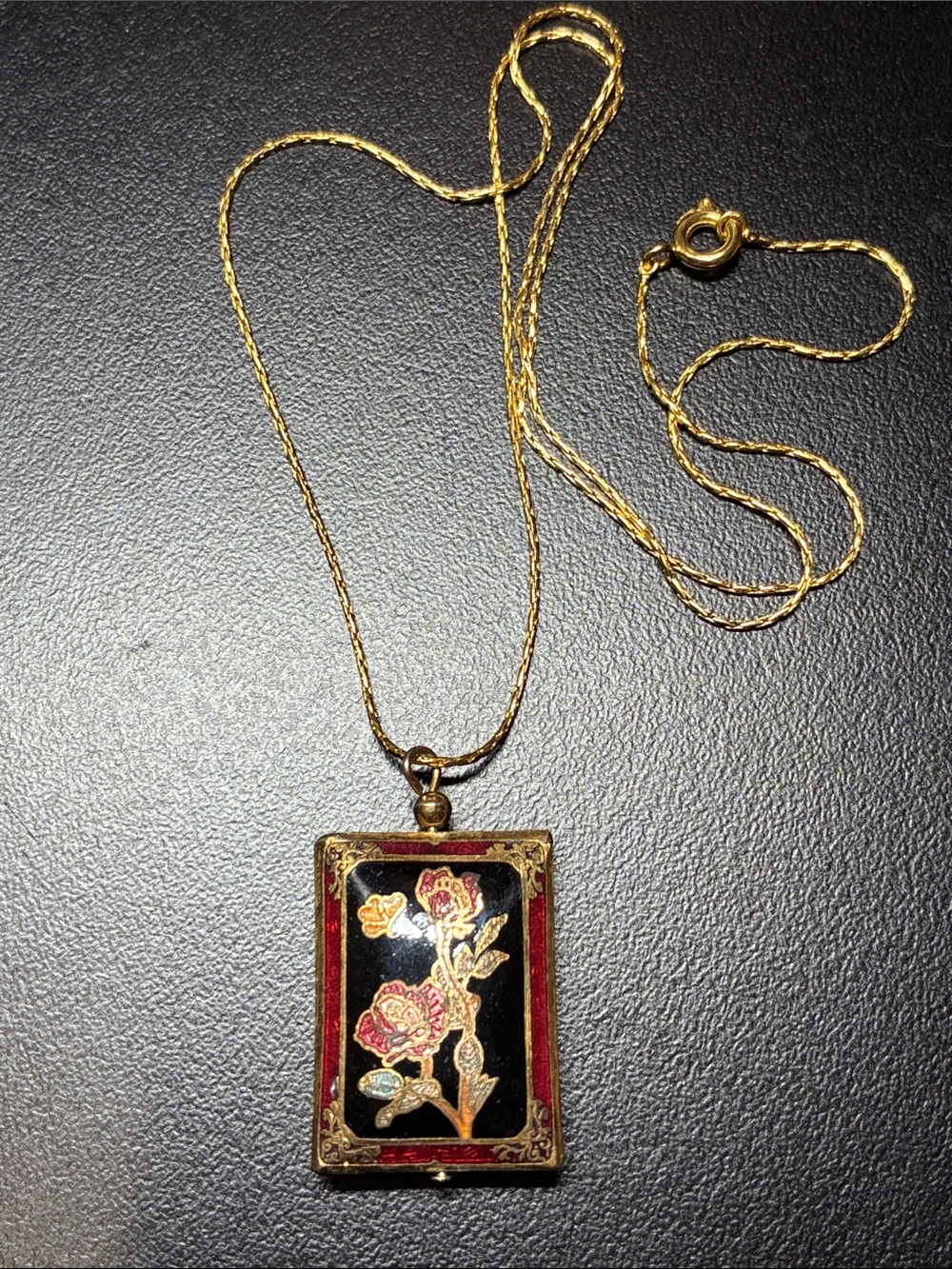 Vintage antique collectible Cloisonné Art work pendant on gold tone chain